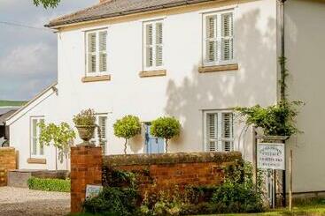 צימר Smallbrook Cottage