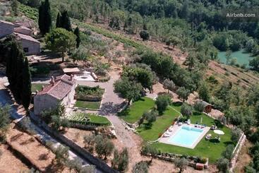 בית מלון כפרי Agriturismo San Silvestro