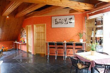 膳宿费 Home Of Danube