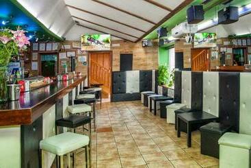 پانسیون Hostal Goias
