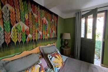 مبيت وإفطار La Fontaine