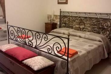 ベッドアンドブレックファースト Piccola Corte