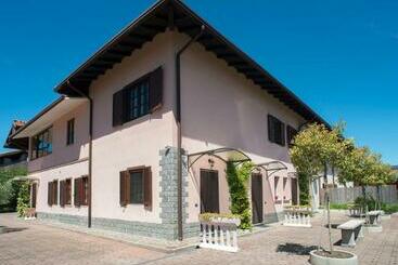 פנסיון Villarosybeb