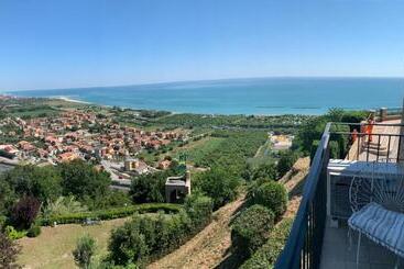 Пансион La Casa Di Torre Di Palme