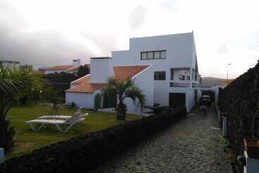 ペンション Surf & Guest Lorena´s House