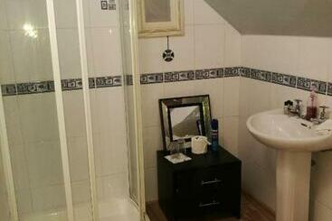 Bed and Breakfast Assaroe House