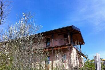 צימר La Volpe E La Luna