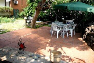 تختخواب و صبحانه Casa Tellina Lungomare Scogliera