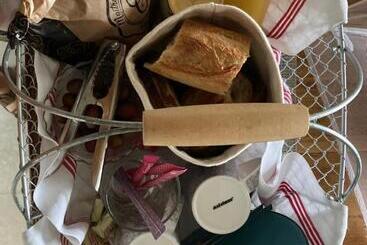 مبيت وإفطار Les Pensions Du Joslin