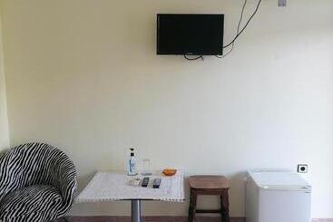 酒店 хотел сандим