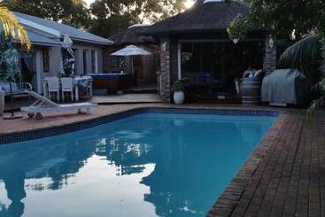 Пансион Walmer Heights Guest House