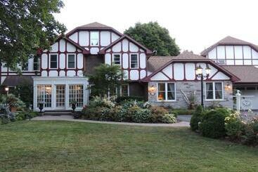 Ranger S Retreat Bed & Breakfast