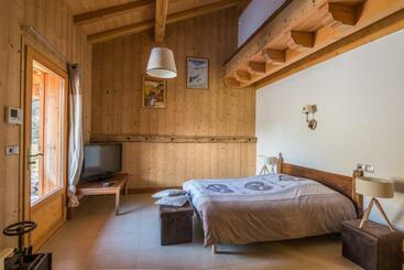 تختخواب و صبحانه Chantemerle 1741, Chambres D Hôtes à La Montagne