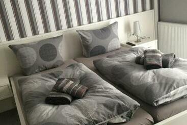 住宿加早餐  Gästehaus Djuren