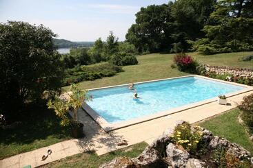 住宿加早餐  Les 4 Eléments St Emilion