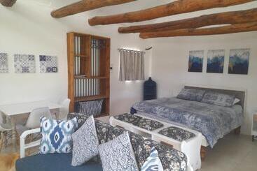 בית מלון כפרי Die Hoenderhok And Die Plaashuisie