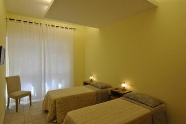 פנסיון Roma Tourist House