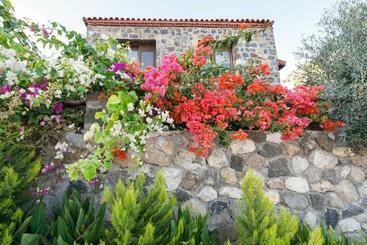 Bed and Breakfast Karaburun Bahçe