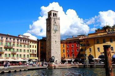 هتل آپارتمان Garda Thermae Village