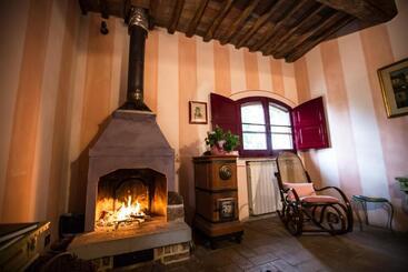 בית מלון כפרי Capannacce Organic And Horse Farm