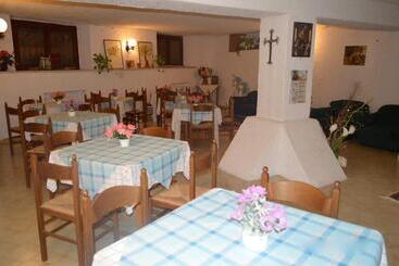 בית מלון כפרי San Vincenzo