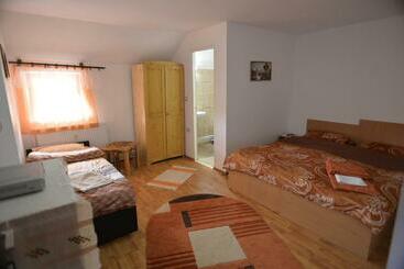 مُتل Casa De Vacanta Neagu