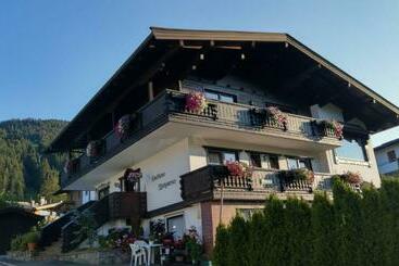 بنسيون Landhaus Wörgartner