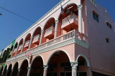 Общежитие Relax Inn