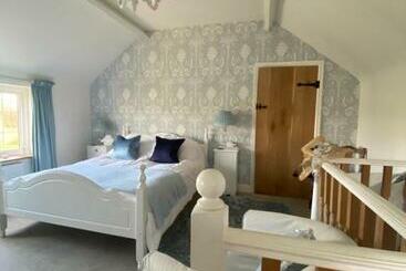 مبيت وإفطار Abbey Green Farm