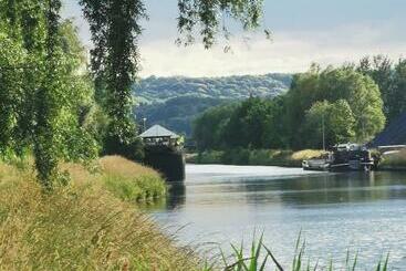 Bed and Breakfast Bateau Entre Lille Et Paris