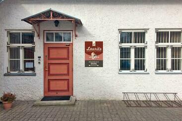 پانسیون Guesthouse Laurits