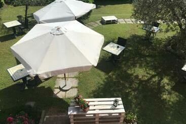 Bed And Breakfast D&d