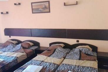 بنسيون морската къща