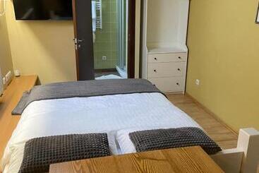 پانسیون Akmenine Kerpe