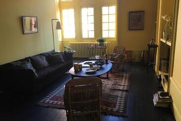 پانسیون Une Nuit Au Château