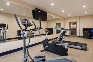 فندق Best Western Plus Tulsa Inn & Suites