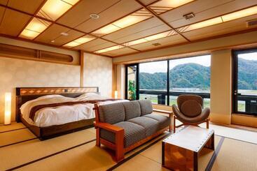호텔 Kawaguchiya Kinosaki Riverside