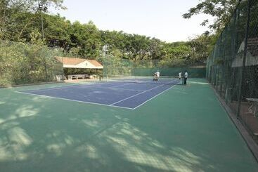 فندق Mayfair Lagoon