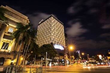 هتل Mercure Brisbane King George Square