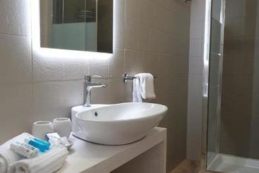 هتل Torre Guaceto Greenblu Resort