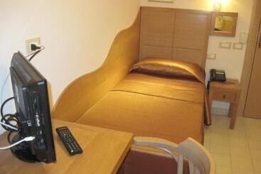 Palace Hotel Una Nuova Strada