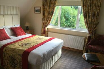 تختخواب و صبحانه Nymphsfield House