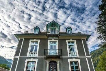 تختخواب و صبحانه Villa Gracieuse