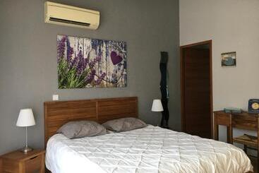 住宿加早餐  Les Lavandes