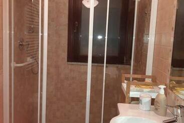 مبيت وإفطار Perla
