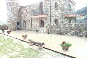 Отель Agriturismo Spinaruccoli