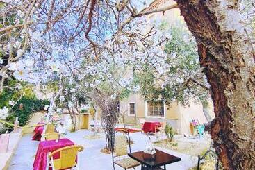 هاستل Riad Kasbah Des Roches