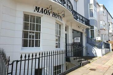 ベッドアンドブレックファースト Maon