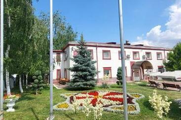 Pensiune Restaurant Arconi