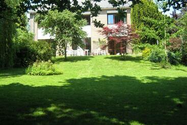 Prince D Orange Bed & Breakfast